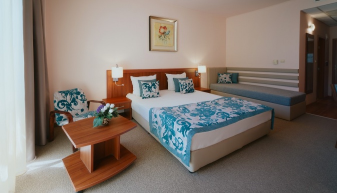 KRISTAL_HOTEL_NISIPURILE_DE_AUR_BULGARIA_AIR_TOUR_TRAVEL